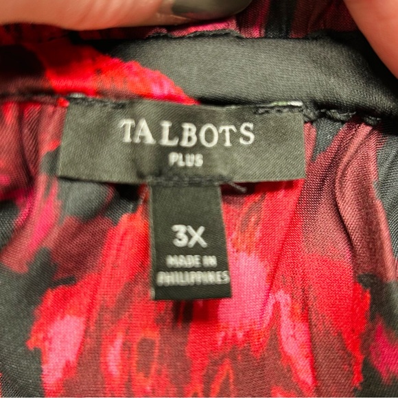 NWOT - Talbots Elastic Pullover Blouse in Black and Red Floral Long Sleeve 3X - Picture 5 of 6
